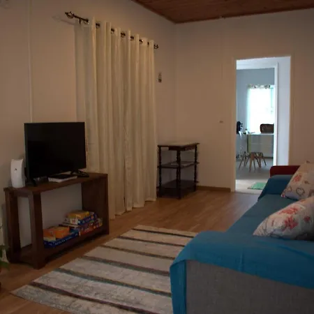 Nyaraló Casa Da Guida Lajes das Flores